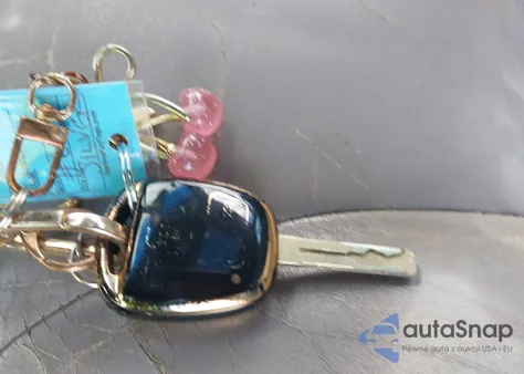 2002 Lexus Es 300 z USA, uszkodzony, nr VIN JTHBF30G120036920